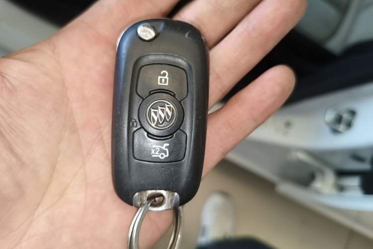 Used Buick Verano 2019 Sedan 15S Automatic Leading Model Interior 1