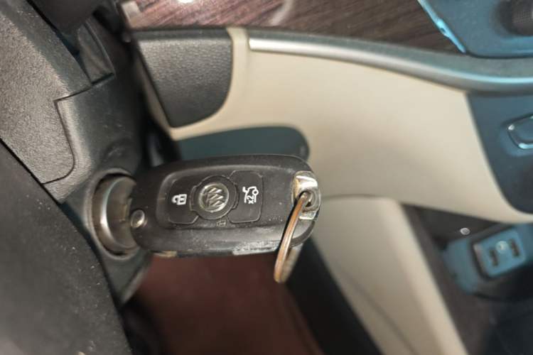 Used Buick Verano 2019 Sedan 15S Automatic Leading Model Interior 1
