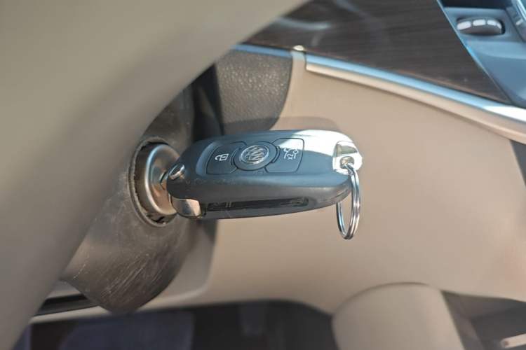 Used Buick Verano 2019 Sedan 15S Automatic Leading Model Interior 1