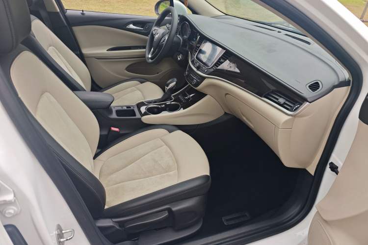 Used Buick Verano 2019 Sedan 15S Automatic Leading Model Interior 7