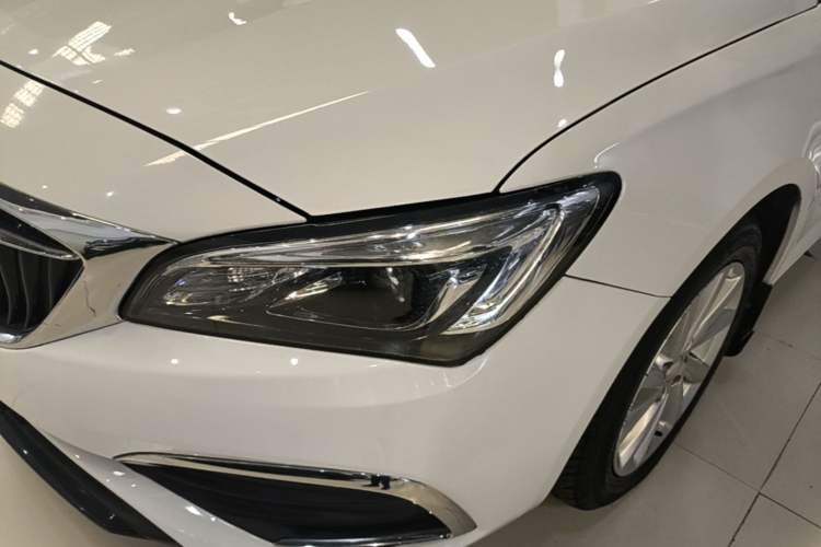 Used Buick Verano 2019 Sedan 15S Automatic Leading Model Left Front Headlight