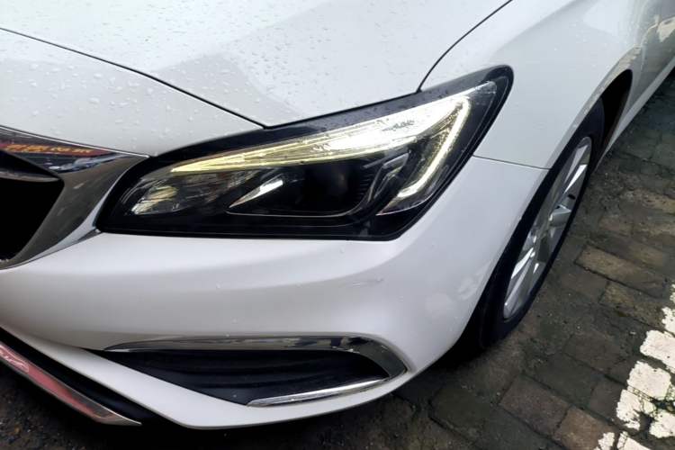 Used Buick Verano 2019 Sedan 15S Automatic Leading Model Left Front Headlight