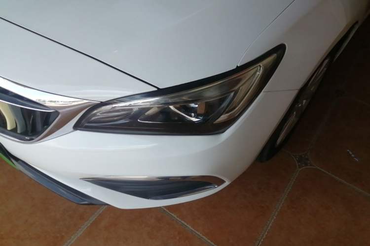 Used Buick Verano 2019 Sedan 15S Automatic Entry Model Left Front Headlight