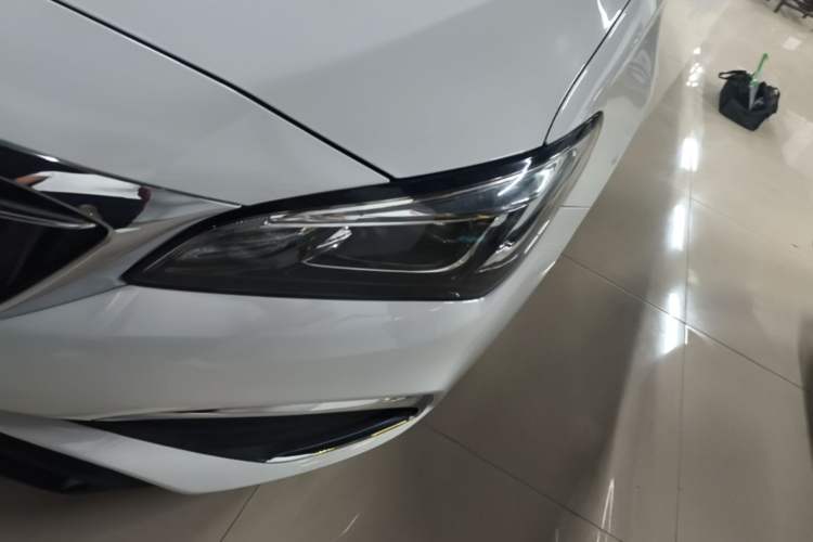 Used Buick Verano 2019 Sedan 15S Automatic Leading Model Left Front Headlight