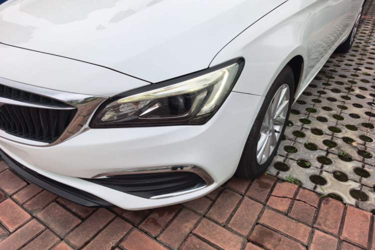Used Buick Verano 2019 Sedan 15S Automatic Leading Model Left Front Headlight