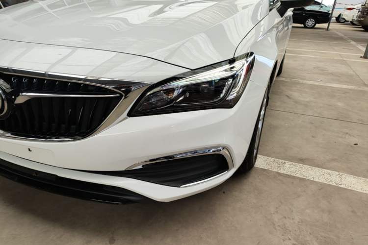 Used Buick Verano 2019 Sedan 20T Dual-Clutch Leading Model Left Front Headlight