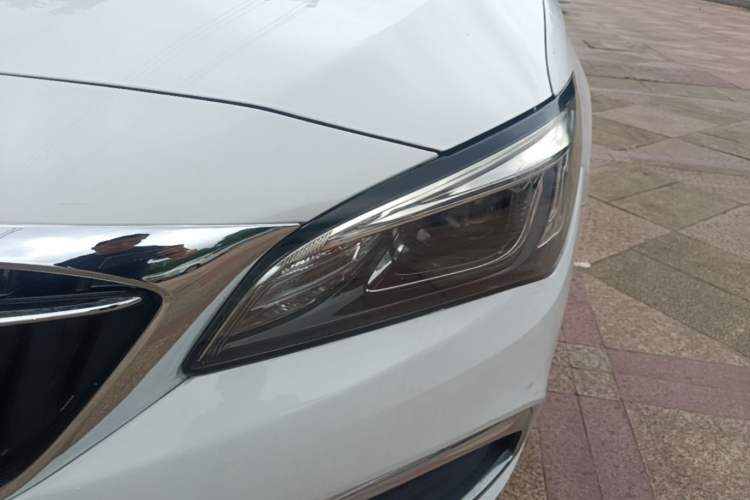 Used Buick Verano 2019 Sedan 15S Automatic Leading Model Left Front Headlight