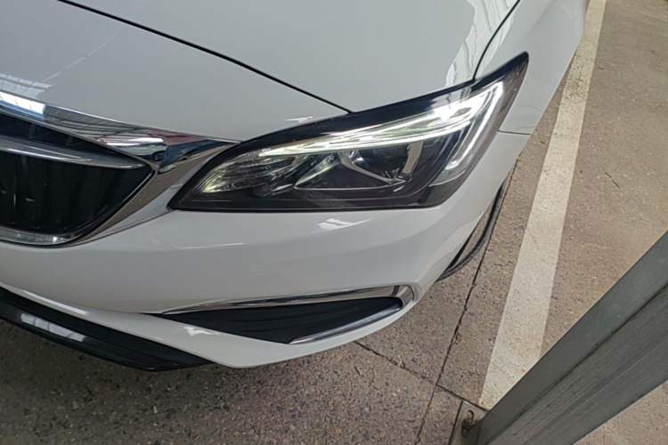Used Buick Verano 2019 Sedan 15S Automatic Entry Model Left Front Headlight