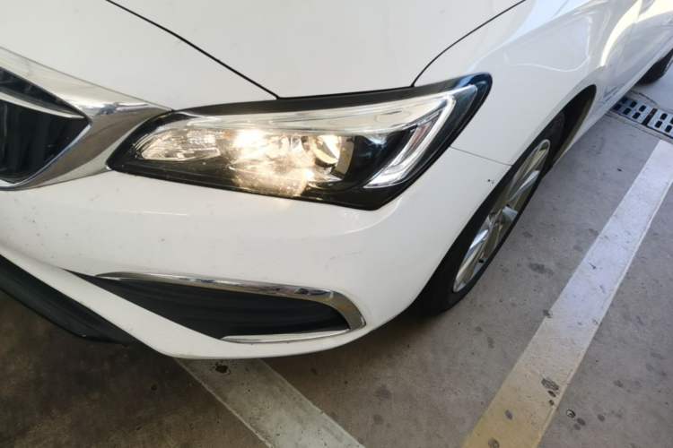 Used Buick Verano 2019 Sedan 15S Automatic Entry Model Left Front Headlight