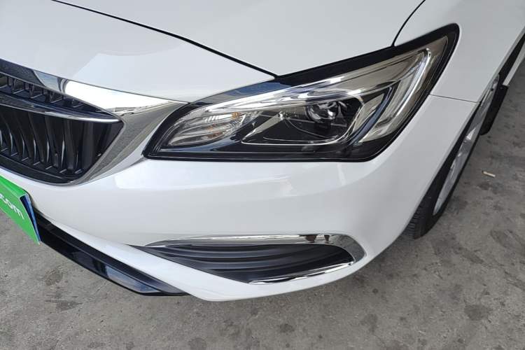 Used Buick Verano 2019 Sedan 15S Automatic Leading Model Left Front Headlight