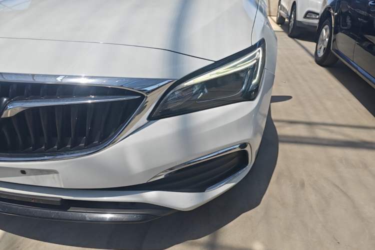 Used Buick Verano 2019 Sedan 15S Automatic Leading Model Left Front Headlight