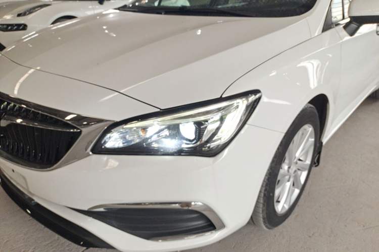 Used Buick Verano 2019 Sedan 15S Automatic Leading Model Left Front Headlight