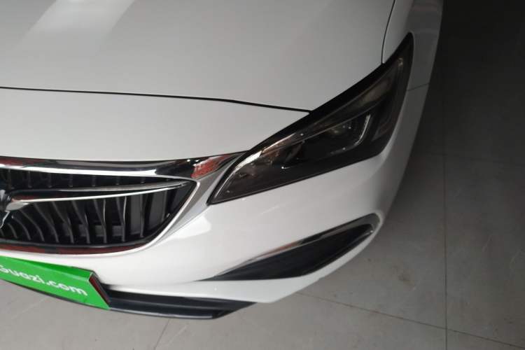 Used Buick Verano 2019 Sedan 20T Dual-Clutch Leading Model Left Front Headlight