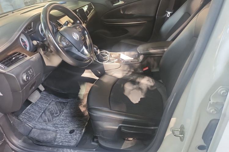 Used Buick Verano 2019 Sedan 20T Dual-Clutch Leading Model Left Front Seat