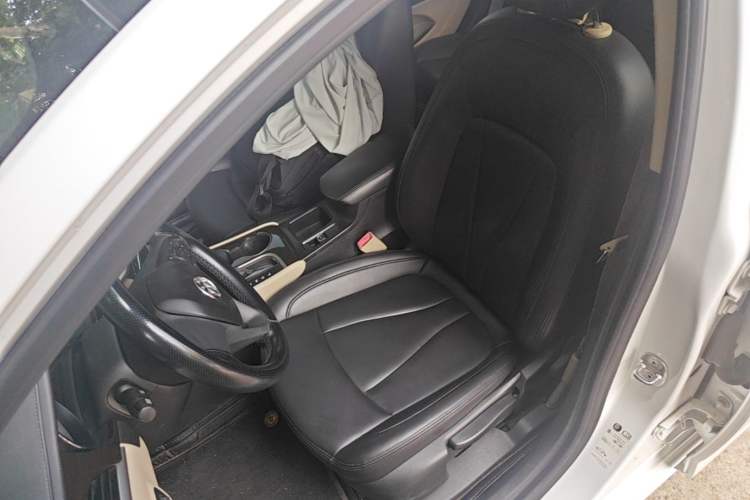 Used Buick Verano 2019 Sedan 15S Automatic Entry Model Left Front Seat