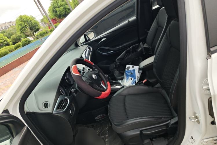 Used Buick Verano 2019 Hatchback 15S Automatic Leading Model Left Front Seat