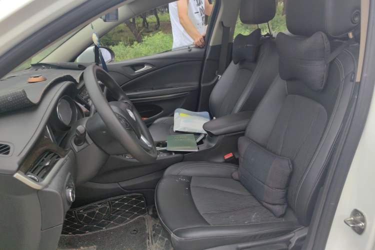 Used Buick Verano 2019 Sedan 20T Dual-Clutch Leading Model Left Front Seat