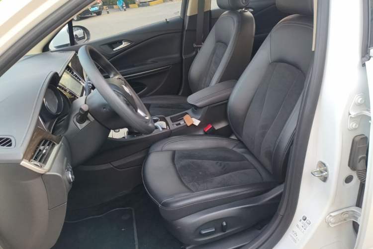 Used Buick Verano 2019 Sedan 20T Dual-Clutch Elite Model Left Front Seat