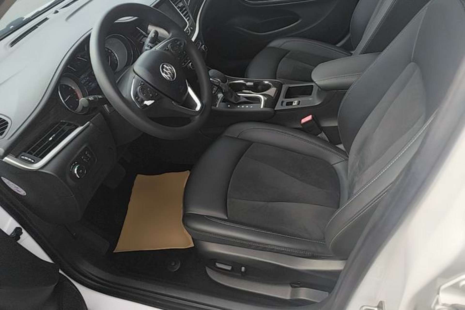 Used Buick Verano 2019 Sedan 20T Dual-Clutch Elite Model Left Front Seat