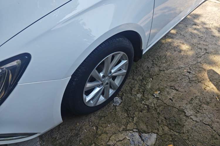 Used Buick Verano 2019 Sedan 15S Automatic Entry Model Left Front Wheel Hub