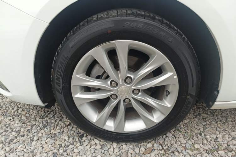 Used Buick Verano 2019 Sedan 20T Dual-Clutch Leading Model Left Front Wheel Hub