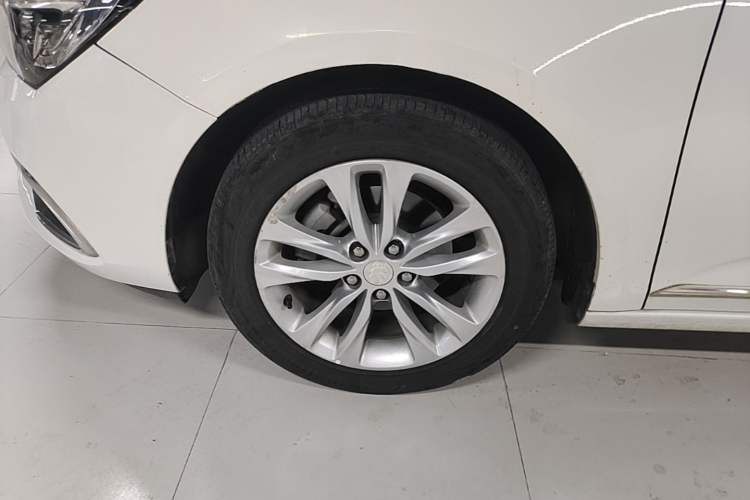 Used Buick Verano 2019 Sedan 20T Dual-Clutch Leading Model Left Front Wheel Hub