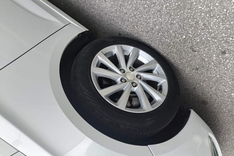 Used Buick Verano 2019 Sedan 15S Automatic Entry Model Left Front Wheel Hub
