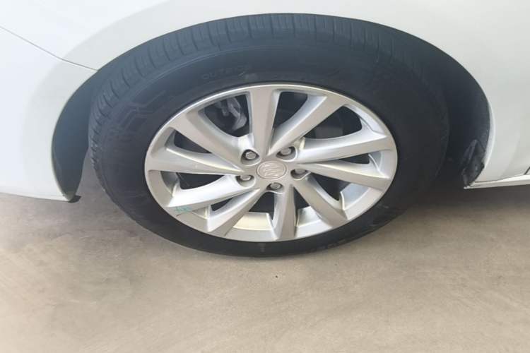 Used Buick Verano 2019 Sedan 15S Automatic Leading Model Left Front Wheel Hub