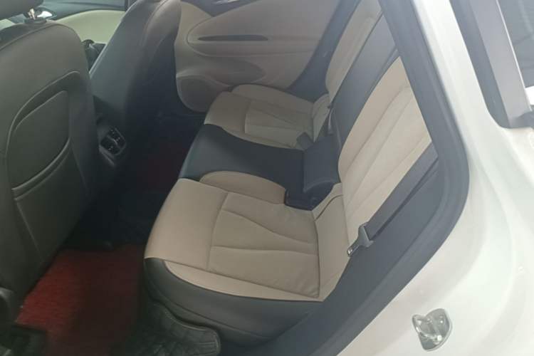 Used Buick Verano 2019 Sedan 15S Automatic Leading Model Left Rear Seat