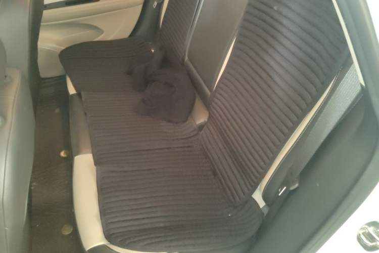 Used Buick Verano 2019 Sedan 15S Automatic Leading Model Left Rear Seat