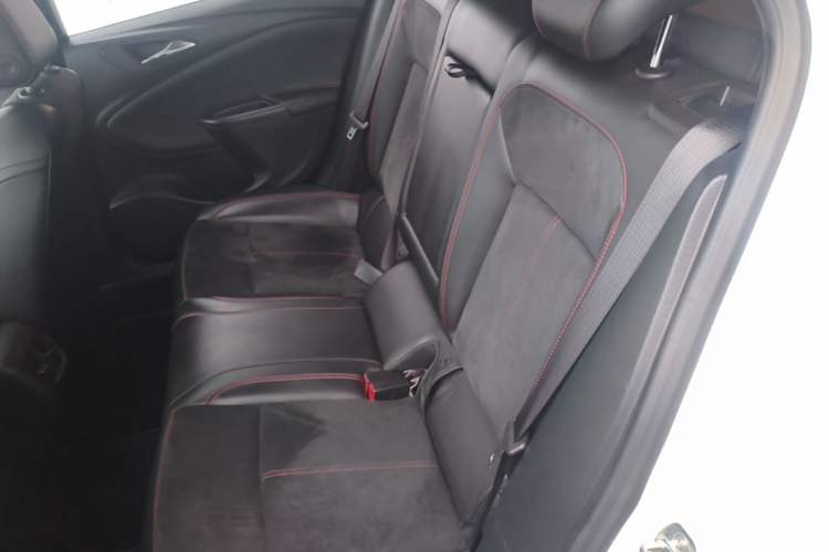 Used Buick Verano 2019 Hatchback GS 20T Dual-Clutch Leading Model Left Rear Seat