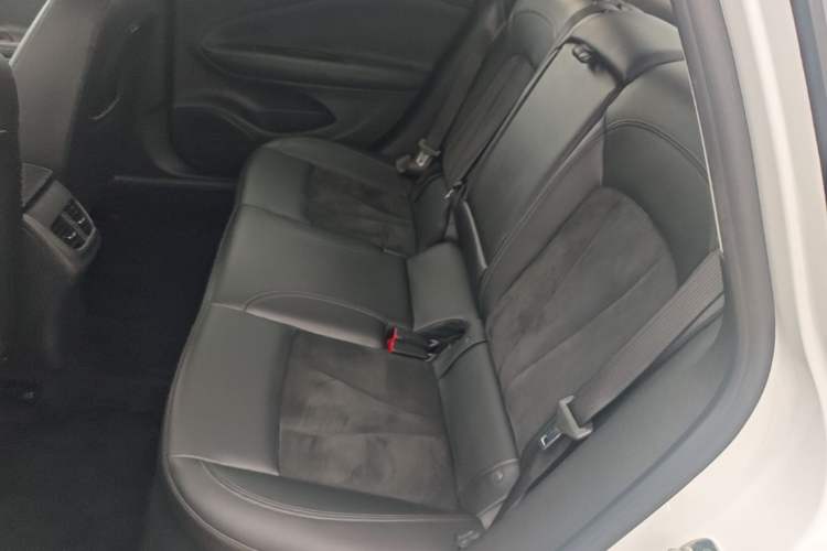 Used Buick Verano 2019 Sedan 20T Dual-Clutch Elite Model Left Rear Seat