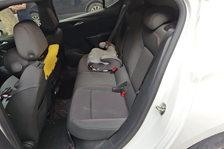 Used Buick Verano 2019 Two-Door GS 20T Dual-Clutch Progressive Model Left Rear Seat
