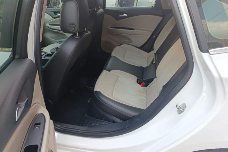 Used Buick Verano 2019 Sedan 15S Automatic Leading Model Left Rear Seat