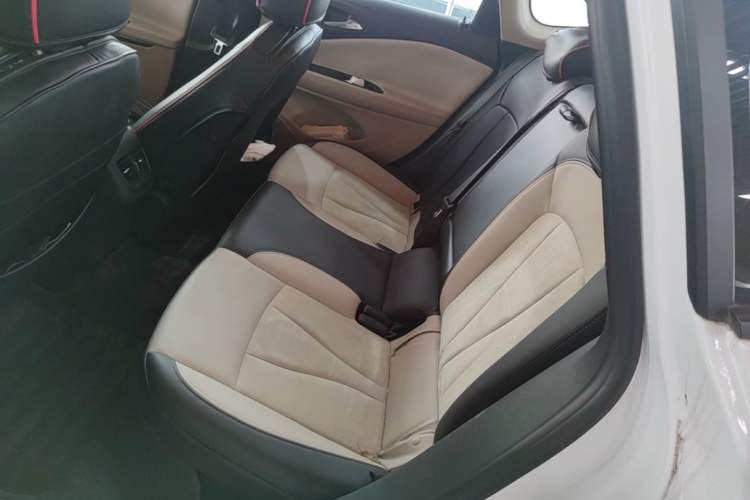 Used Buick Verano 2019 Sedan 15S Automatic Leading Model Left Rear Seat