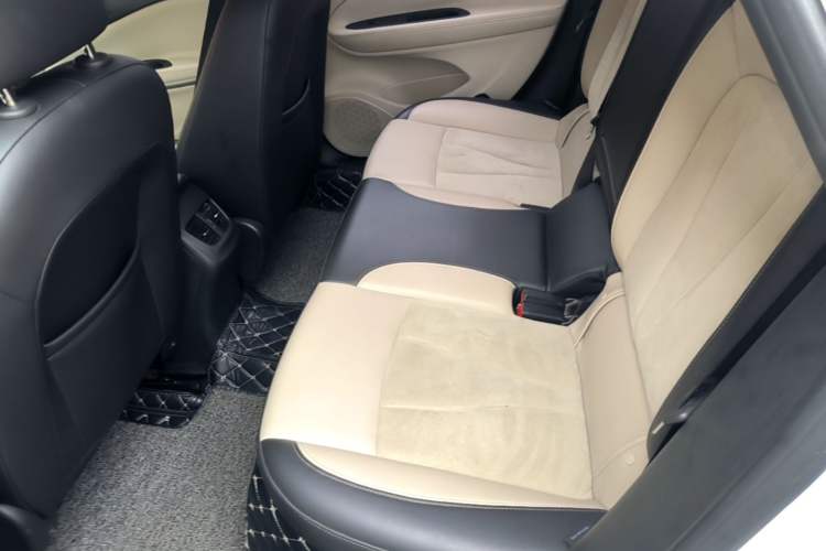 Used Buick Verano 2019 Sedan 15S Automatic Leading Model Left Rear Seat