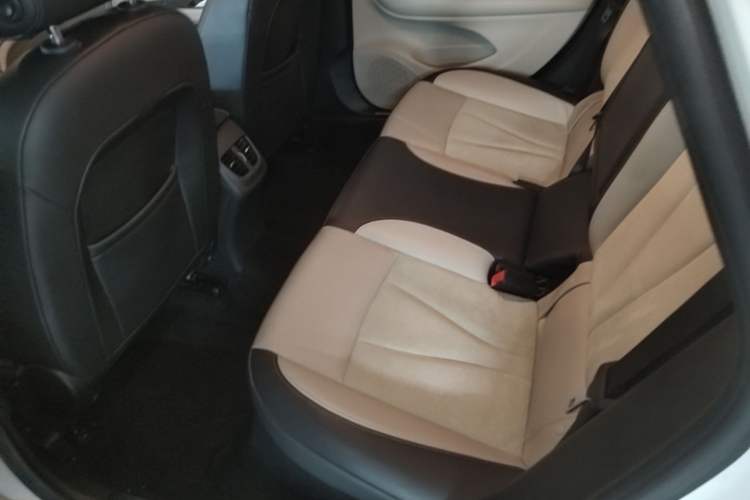 Used Buick Verano 2019 Sedan 15S Automatic Leading Model Left Rear Seat
