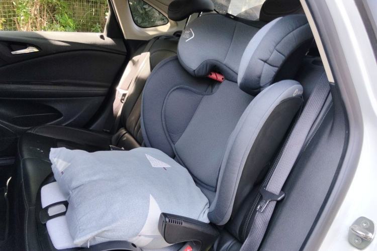 Used Buick Verano 2019 Sedan 20T Dual-Clutch Elite Model Left Rear Seat