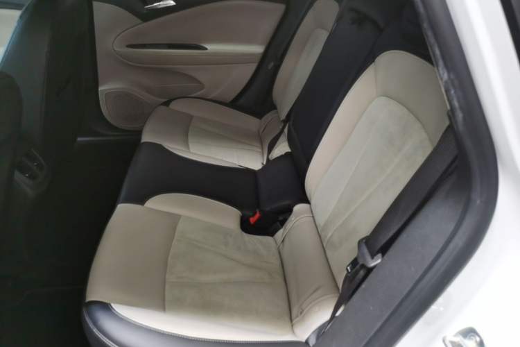 Used Buick Verano 2019 Sedan 15S Automatic Leading Model Left Rear Seat