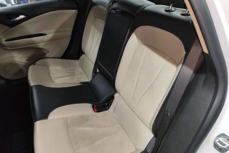 Used Buick Verano 2019 Sedan 15S Automatic Leading Model Left Rear Seat