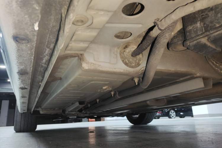 Used Buick Verano 2019 Sedan 20T Dual-Clutch Leading Model Left Side Sill
