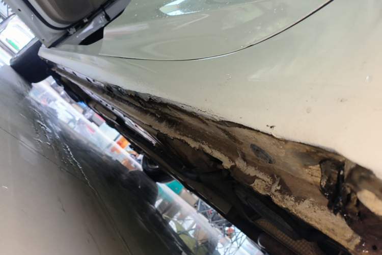 Used Buick Verano 2019 Sedan 15S Automatic Leading Model Left Side Sill