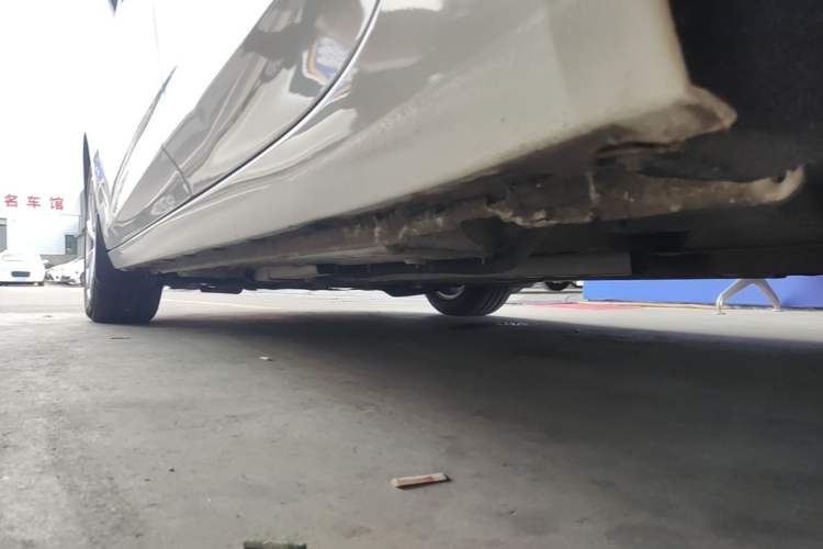 Used Buick Verano 2019 Sedan 15S Automatic Leading Model Left Side Sill