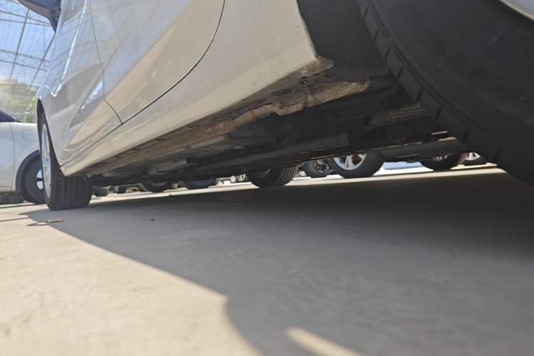 Used Buick Verano 2019 Sedan 15S Automatic Leading Model Left Side Sill