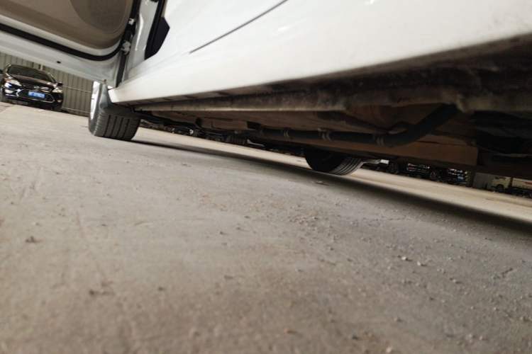 Used Buick Verano 2019 Sedan 15S Automatic Leading Model Left Side Sill