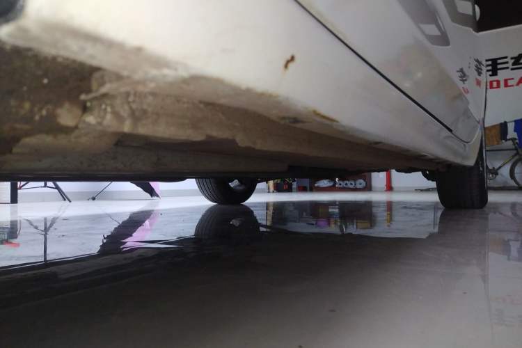 Used Buick Verano 2019 Sedan 20T Dual-Clutch Leading Model Left Side Sill