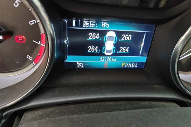 Used Buick Verano 2019 Sedan 15S Automatic Leading Model Odometer Close Up