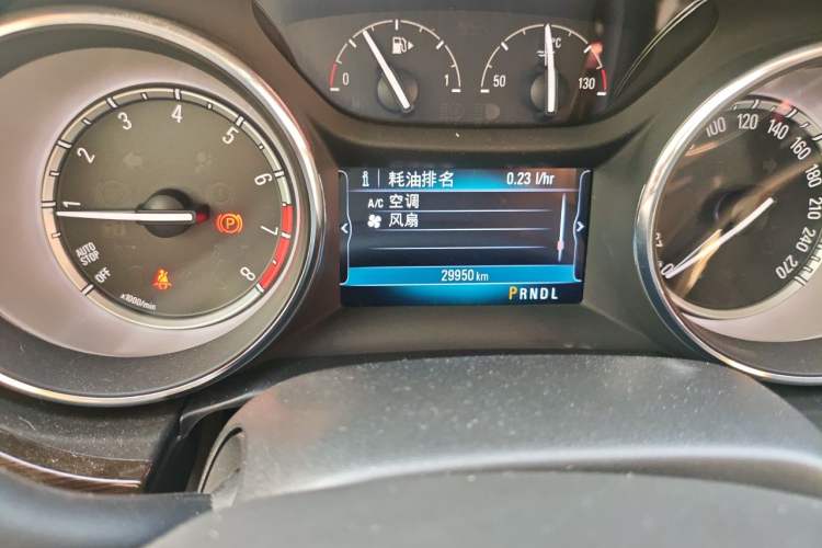 Used Buick Verano 2019 Sedan 15S Automatic Leading Model Odometer Close Up