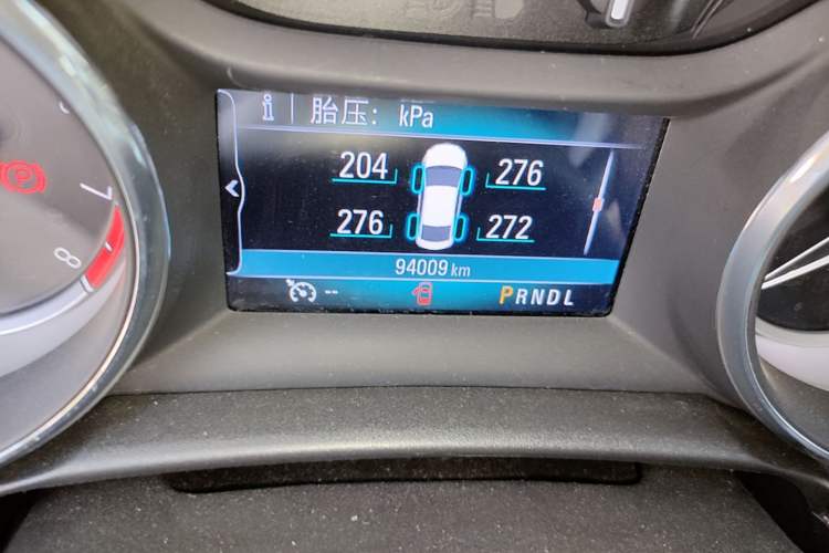 Used Buick Verano 2019 Sedan 15S Automatic Leading Model Odometer Close Up
