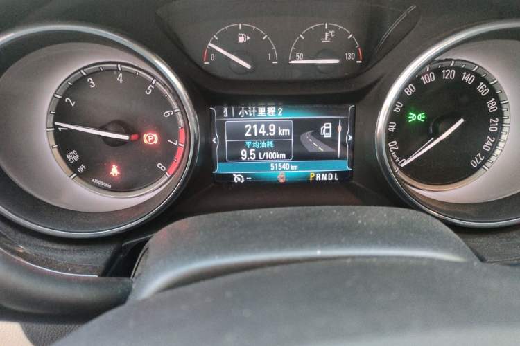 Used Buick Verano 2019 Sedan 15S Automatic Leading Model Odometer Close Up